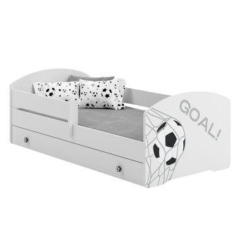 Lit enfant LUK GOAL 70x140 avec barrière, tiroir, poignées et motif ballon de football - Blanc
