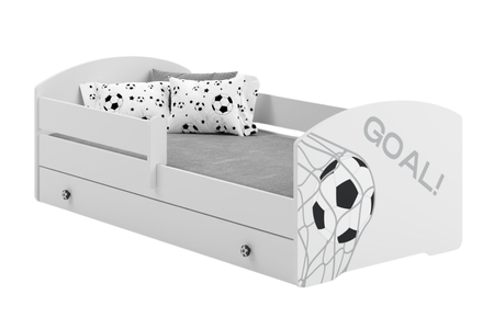Lit enfant LUK GOAL 70x140 avec barrière, tiroir, poignées et motif ballon de football - Blanc