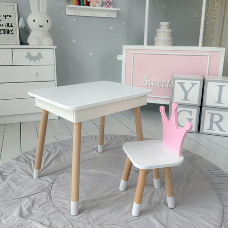 Table et chaise pour enfants. Table avec rangement pour crayons et livres de coloriage - couleur blanc et rose
