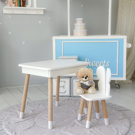 Table et chaise pour enfants en forme de papillon. Table avec rangement pour crayons et livres de coloriage - blanc