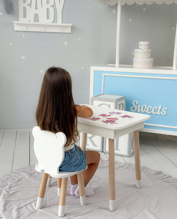 Table et chaise pour enfants en forme de nounours. Table avec rangement pour crayons et livres de coloriage - blanc