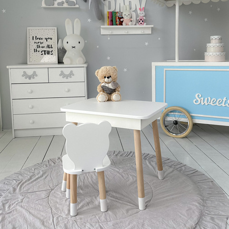 Table et chaise pour enfants en forme de nounours. Table avec rangement pour crayons et livres de coloriage - blanc