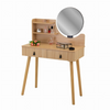 Coiffeuse de style scandinave avec un miroir blanc