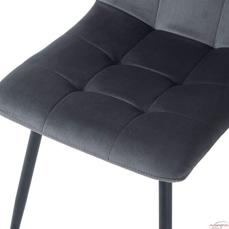 Chaise NEL capitonnée en velours matelassé - couleur Grise, pieds Noirs