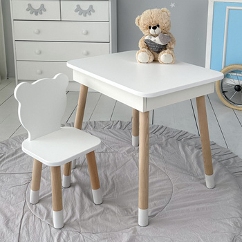 Table et chaise pour enfants en forme de nounours. Table avec rangement pour crayons et livres de coloriage - blanc