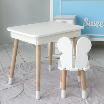 Table et chaise pour enfants en forme de papillon. Table avec rangement pour crayons et livres de coloriage - blanc